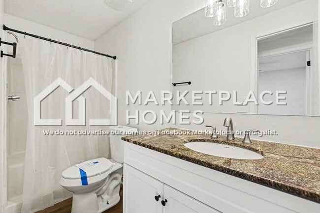 Building Photo - 7960 E Field Dr