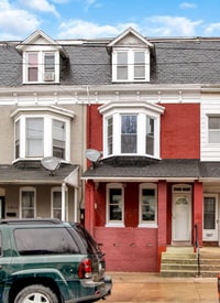 Building Photo - Coming Soon! Spacious 4 Bedroom, 1 Bath Ho...