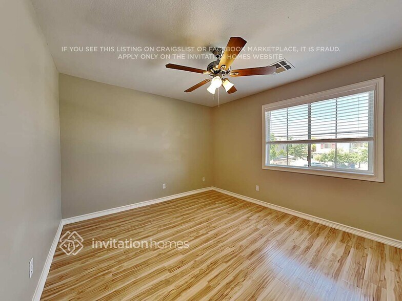 Building Photo - 1159 Maple Pines Ave