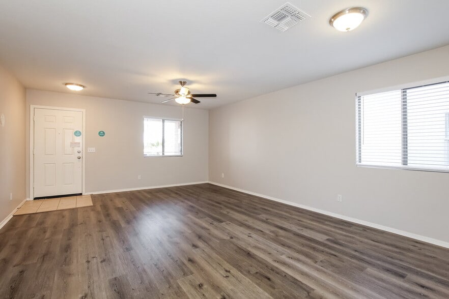 Building Photo - 13812 W Ocotillo Ln