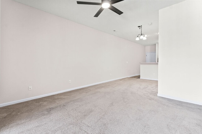 Building Photo - Sweetwater Condo