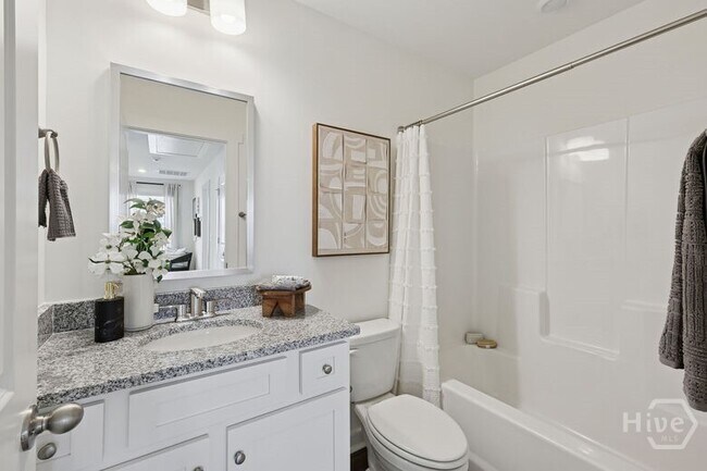 Building Photo - 3164 Mulberry Blvd