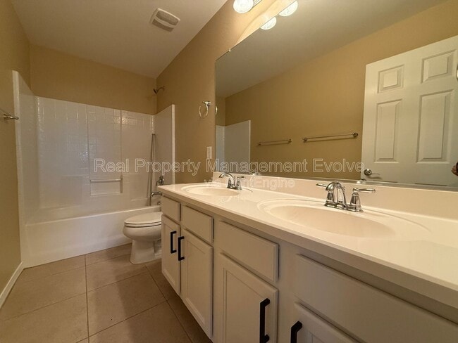 Building Photo - 42239 N Wollemi St