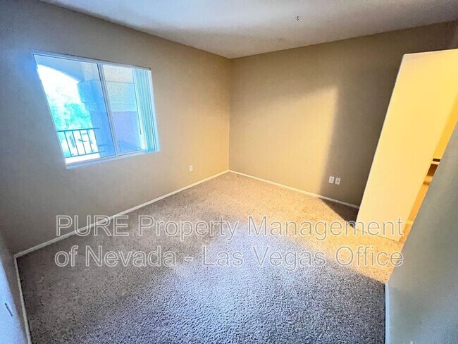 Building Photo - 7885 W Flamingo Rd