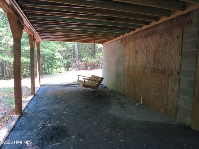Building Photo - 168 Woodward Ln