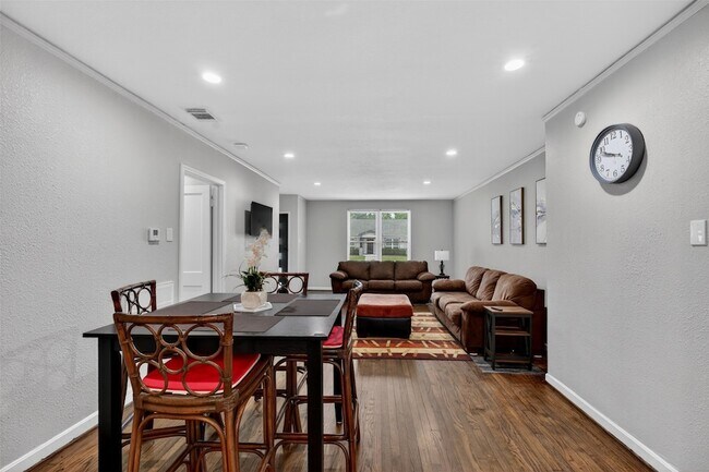 Building Photo - 3863 Arbor St