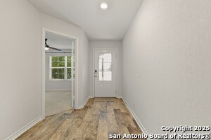Building Photo - 919 Brown Thrasher