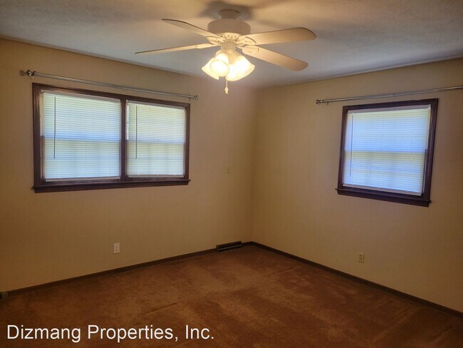 Building Photo - 3 br, 2 bath House - 656 W Katella St.