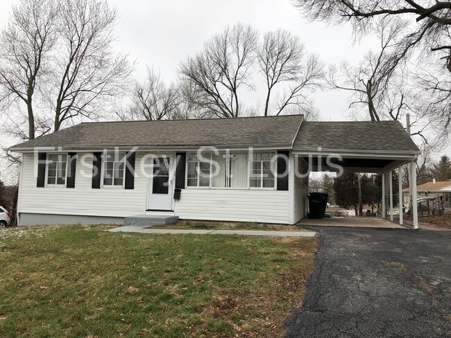 Primary Photo - 7709 Paddington Dr