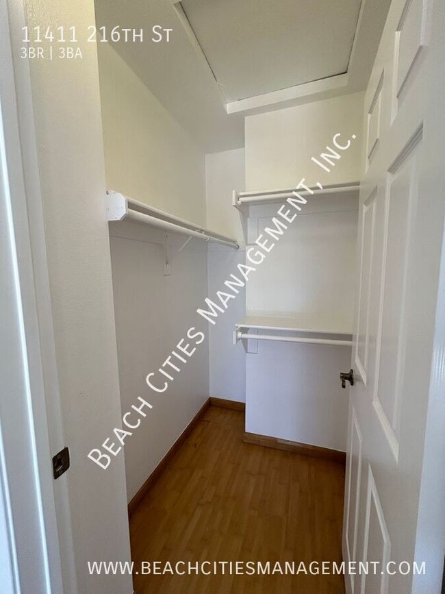 Building Photo - 11411 216th St