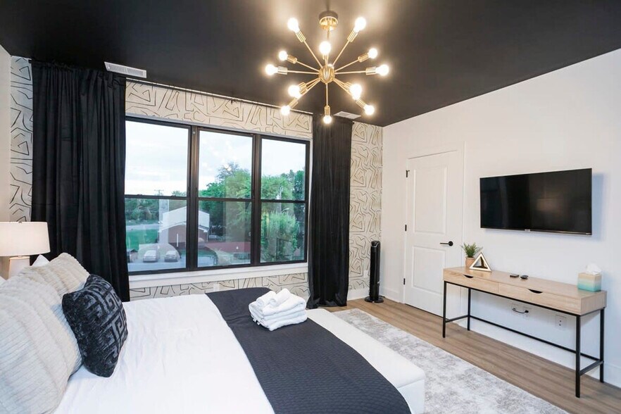 Building Photo - 402 Cleveland St