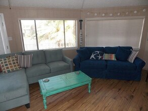 Building Photo - 1923 Eleventh Street-SI ID1023219P