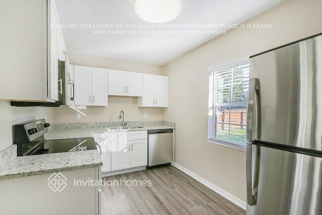 Building Photo - 2826 17Th Ave N