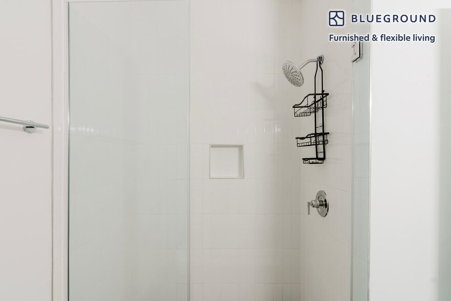 Building Photo - 1321 Rhode Island Ave NW