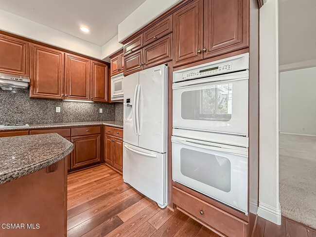 Building Photo - 780 Paseo De Leon