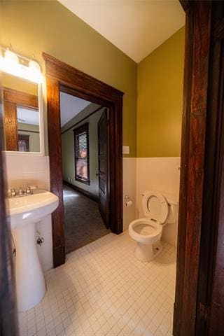 Building Photo - 1632 Mistletoe Blvd