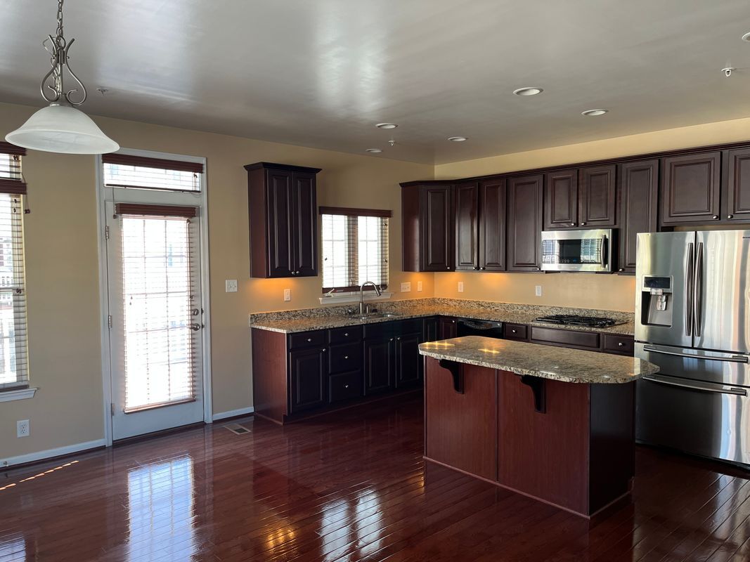 Building Photo - 1022 Ironwood Ln