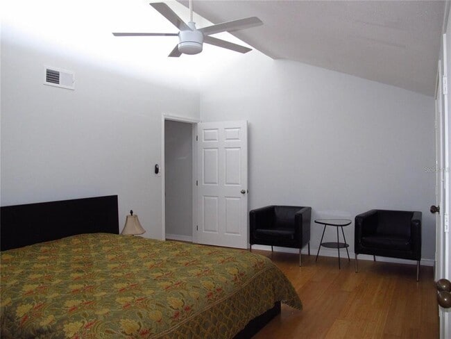 Building Photo - 1511 S Bay Villa Pl