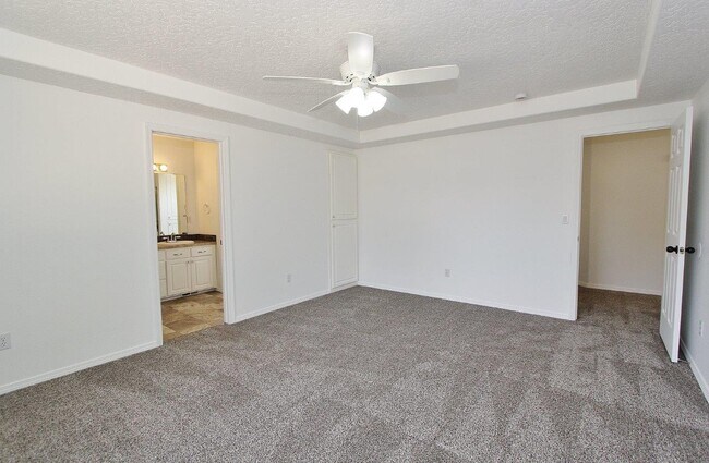 Building Photo - 608 Smith Ct