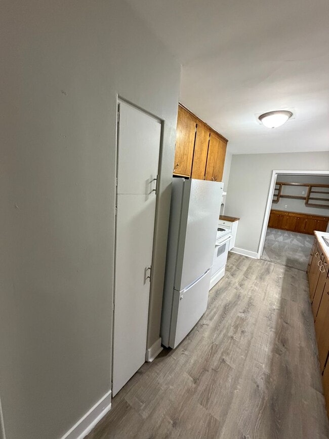 Building Photo - 1913 Stirling Ave