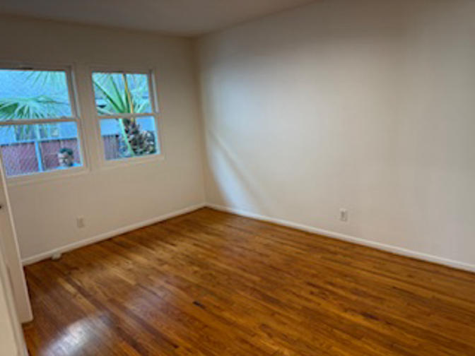 bedroom 2 - 444 N Hollywood Way