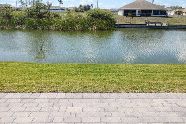 Building Photo - 500 NW 20th St