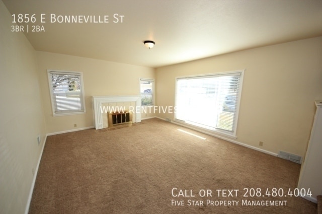 Building Photo - 1856 E Bonneville St