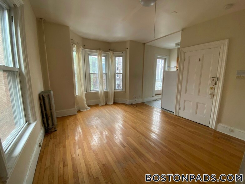 Building Photo - 89-91 Hancock St.