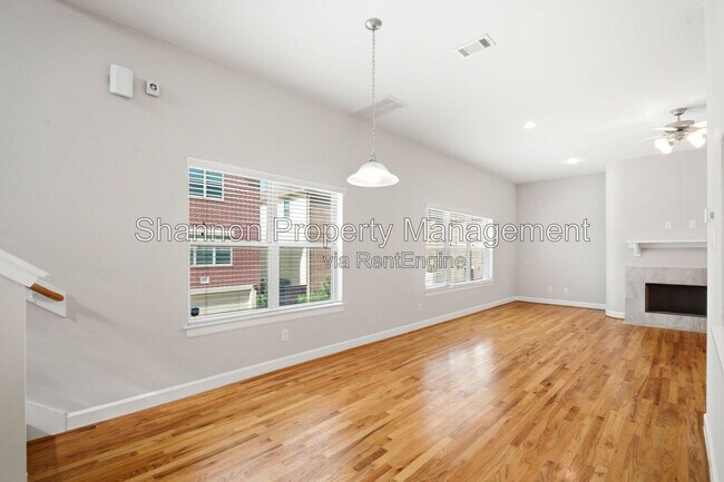 Building Photo - 11518 Main Cypress Dr