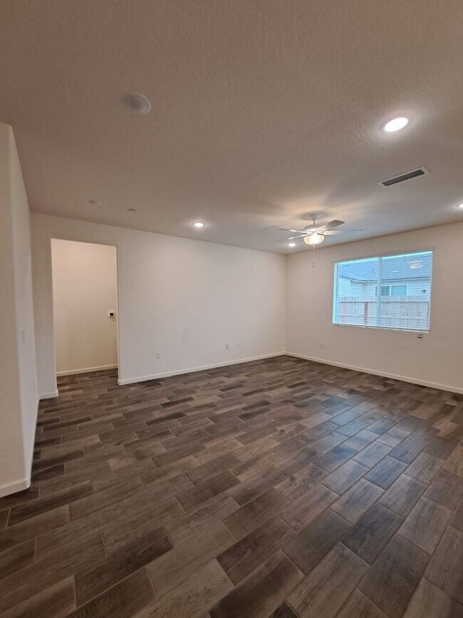 Building Photo - Limited Time Offer: $0 Application Fee & Solar at no extra cost – Beautiful Newly Built Home in C...