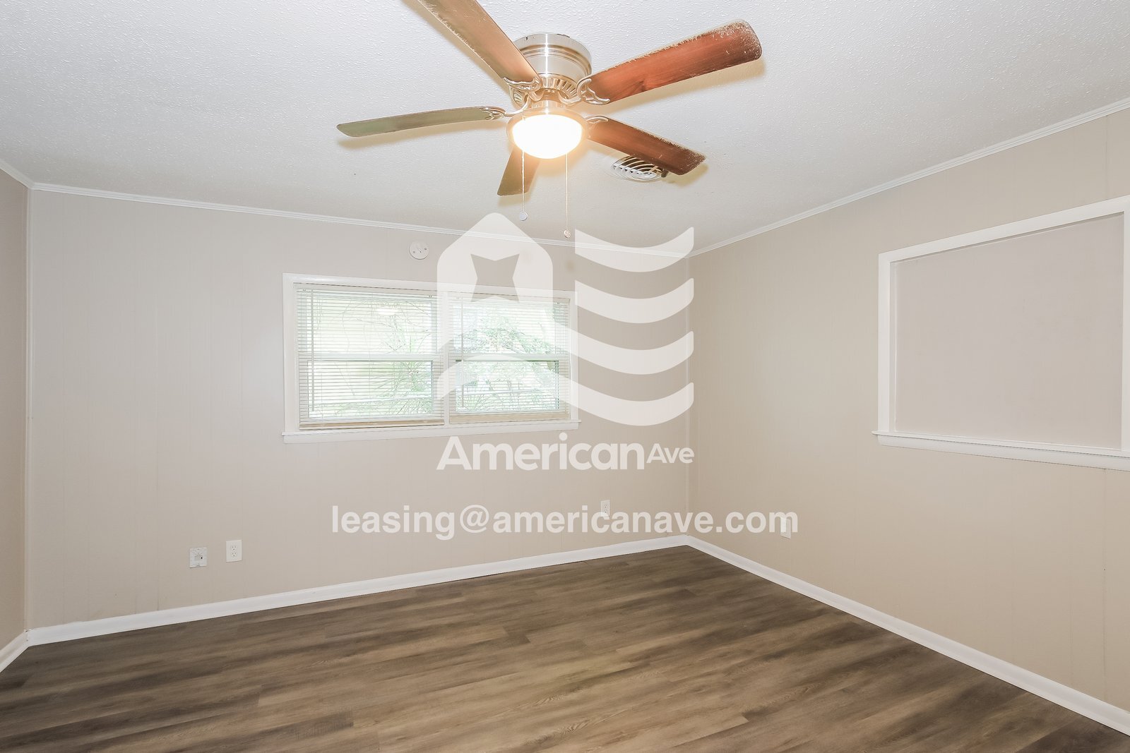 Building Photo - 743 Katherine St