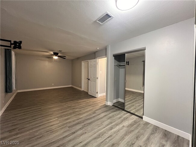 Building Photo - 3140 Hebard Dr