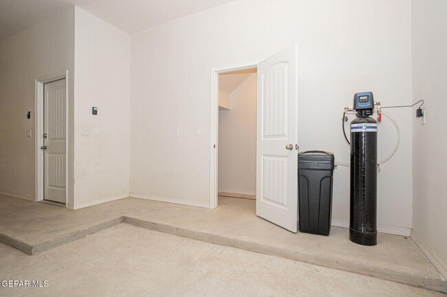 Building Photo - 2241 Tierra Delmonte Dr