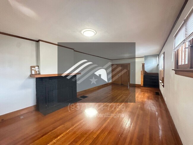 Building Photo - 2411 N Main St