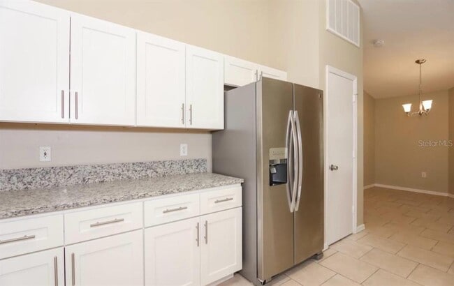 Building Photo - 29251 Crossland Dr