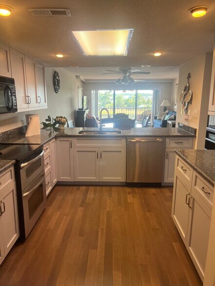 Building Photo - 4440 Nassau Ct