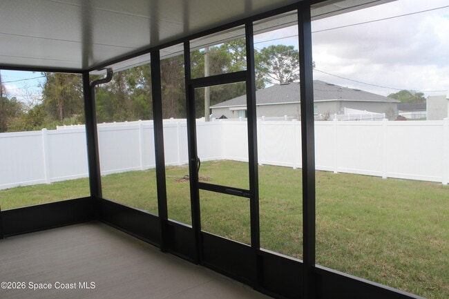 Building Photo - 251 Crosspoint St SE