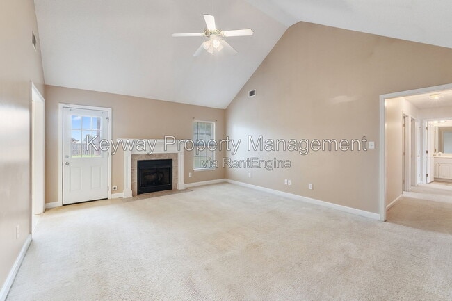 Building Photo - 3495 Essex Pl