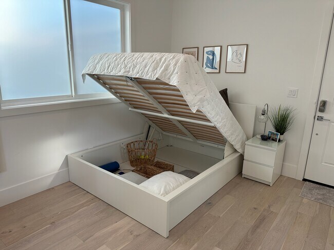 Building Photo - 4067 Michael Ave