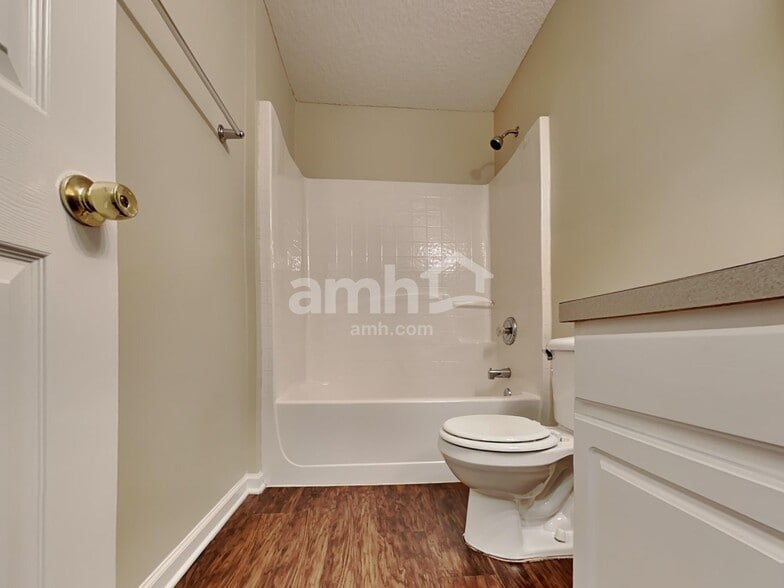 Building Photo - 8074 Shadwell Ct