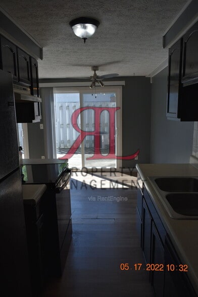 Building Photo - 2501 Burgandy Ln