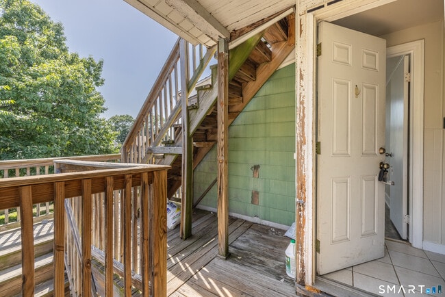 Building Photo - 793 Brewster St