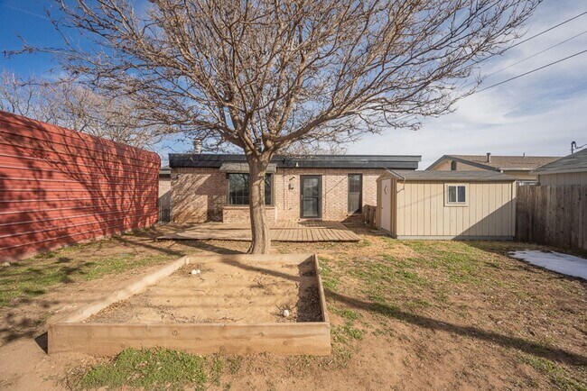 Building Photo - 2918 S Dallas St