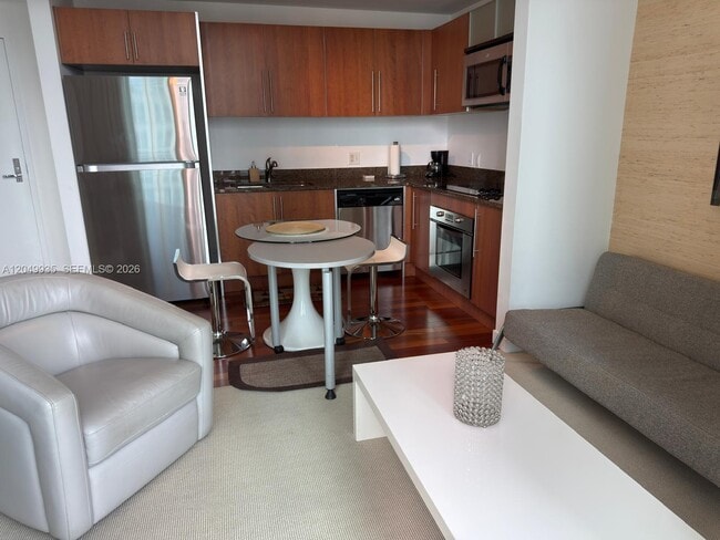 Building Photo - 300 S Biscayne Blvd