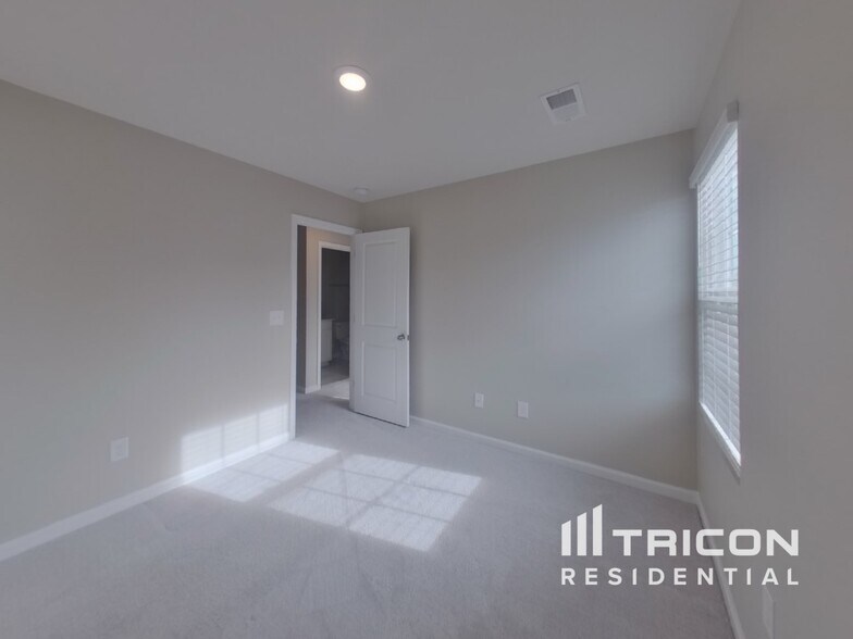 Building Photo - 1262 Kilead Ct
