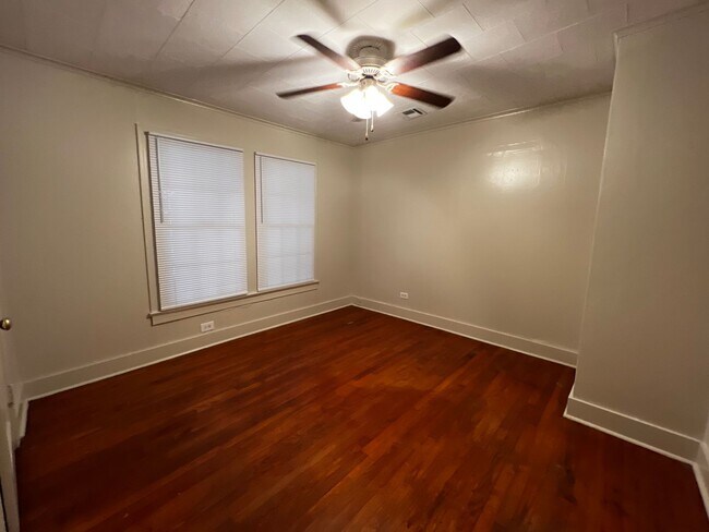 Building Photo - 210 St Michael St