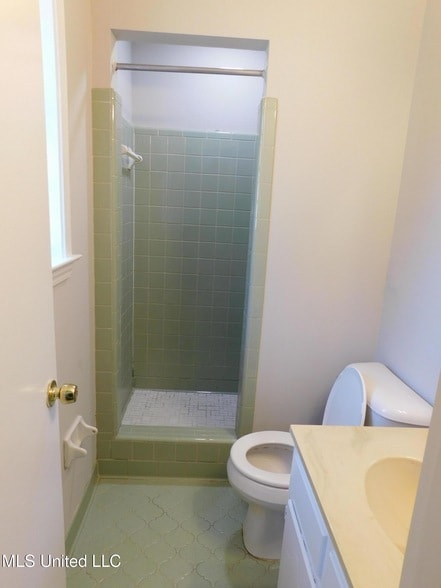 Building Photo - 6510 Heather Rd