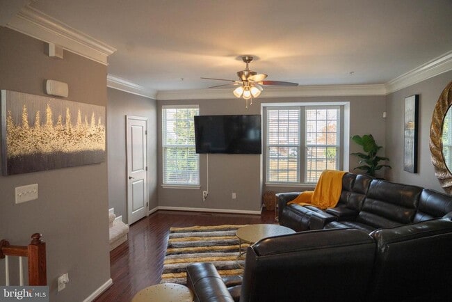 Building Photo - 506 Edelen Station Pl