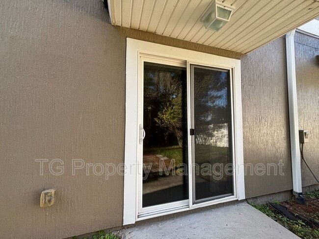 Building Photo - 196 Leese Dr