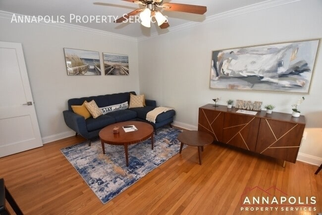 Building Photo - 1329 Washington Dr